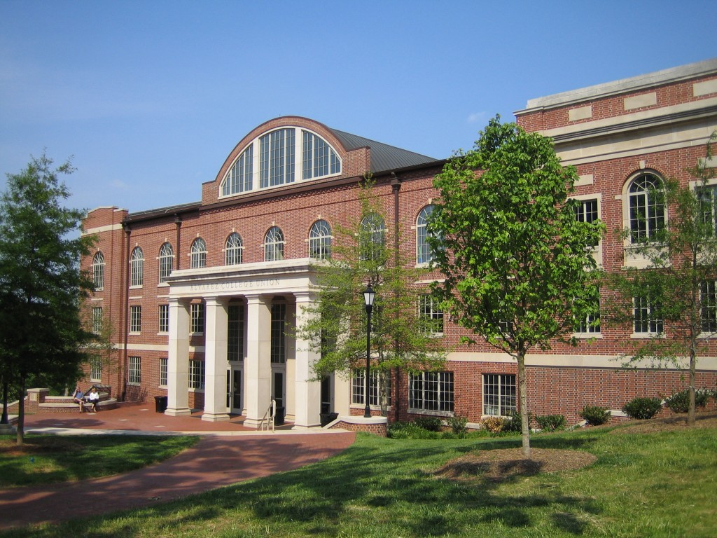 Davidson College - Great College Deals